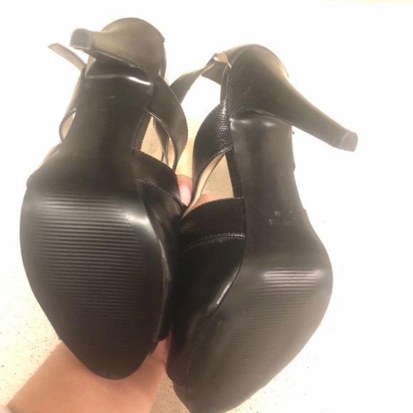 Heels - Picture 2 of 3